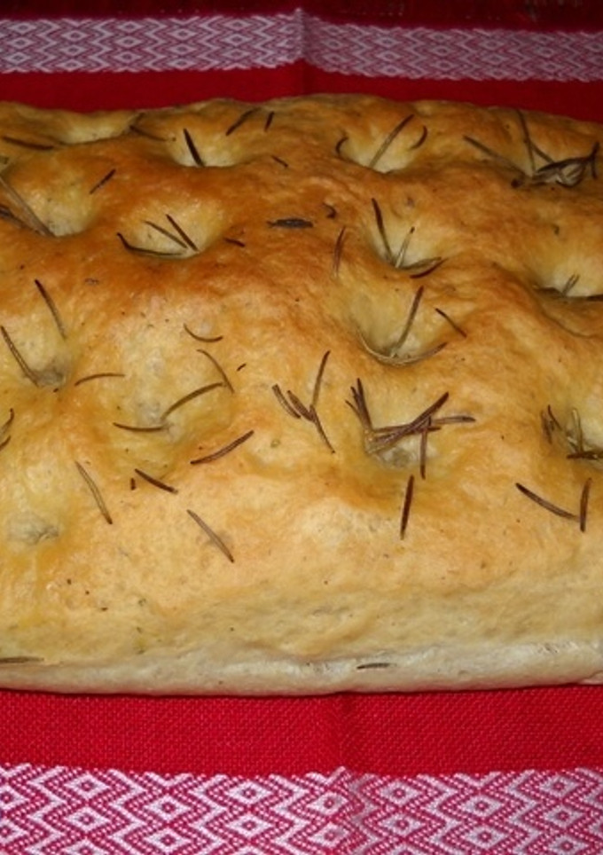 Una foto de Focaccia de hierbas provenzales y ajo