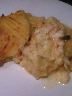 Una foto de Pastel de merluza y salmón