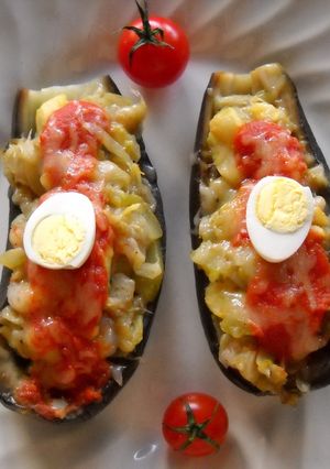Una foto de Berenjenas rellenas de gambas y anchoas