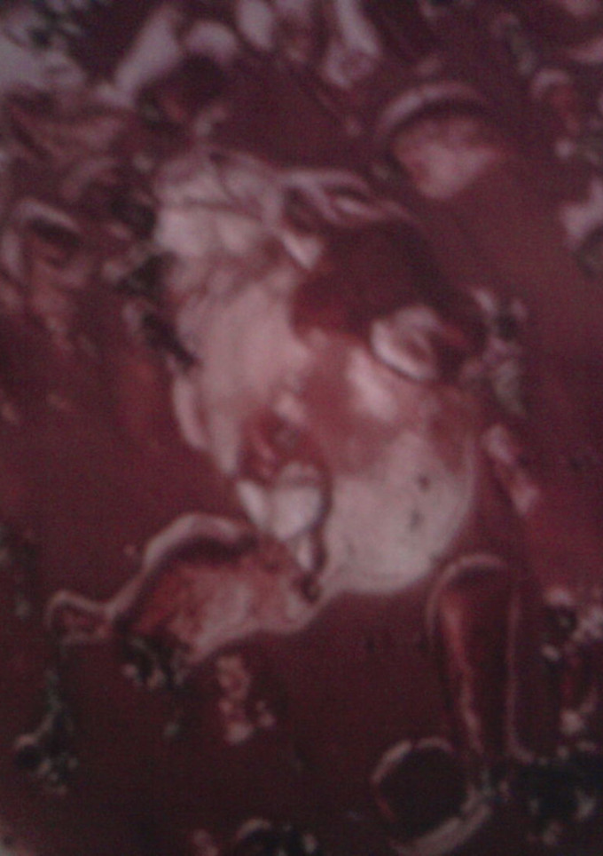 Una foto de Huevos al vino tinto