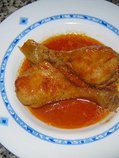 Una foto de Pollo con tomate a mi manera