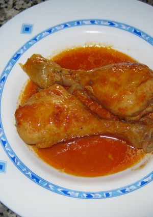 Una foto de Pollo con tomate a mi manera