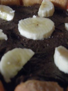 Una foto de Tarta de vainilla y bananas fácil