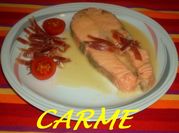 Una foto de salmón con jamón serrano