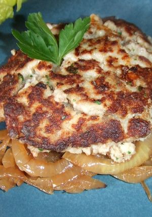Una foto de Tortitas de calabaza y merluza
