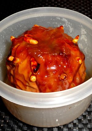 Una foto de Manzanas asadas con mermelada y piñones