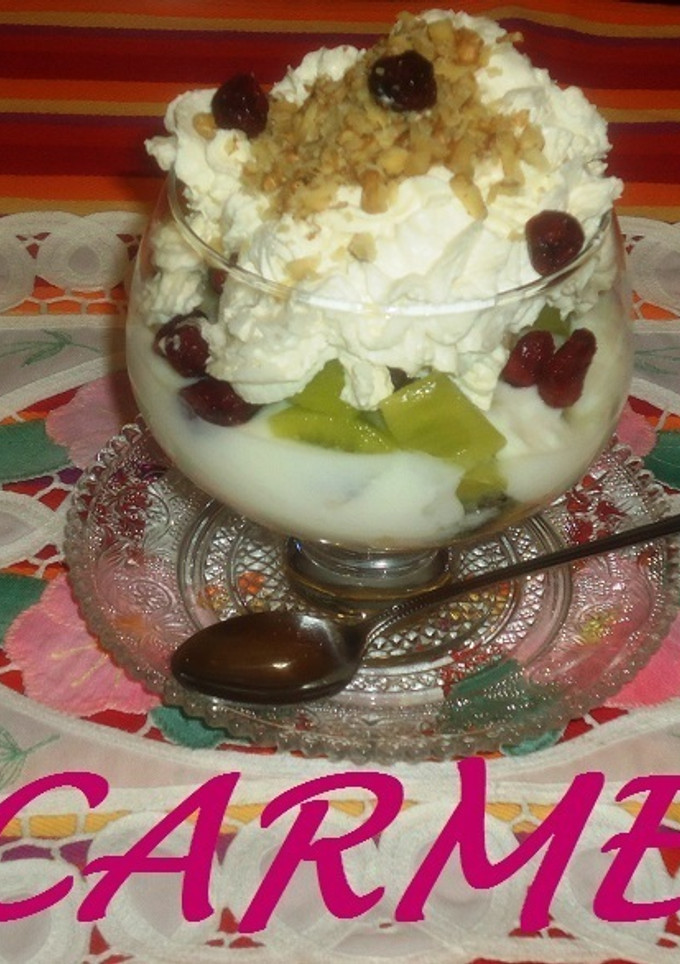 Una foto de Copa de frutas y Ricota
