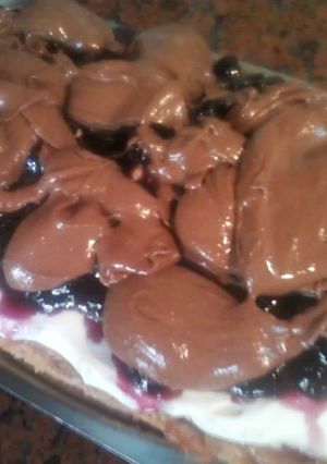 Una foto de Torta crocante con arandanos
