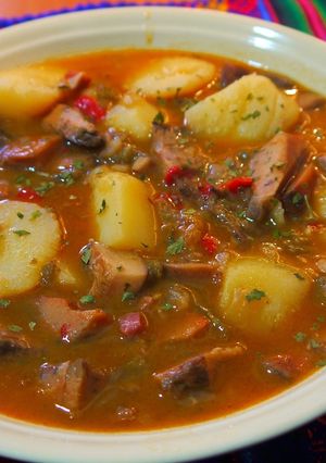A picture of Saffron Milk Cap Stew with Potatoes.
