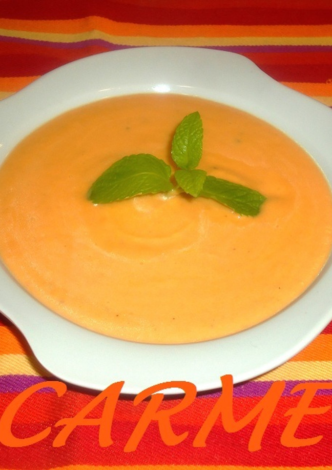 Una foto de Crema de calabaza con queso ricota
