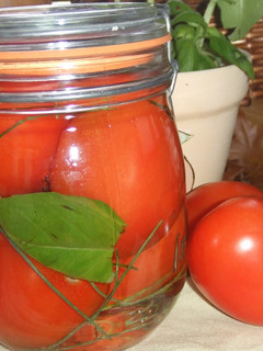 Una foto de Conserva de tomates a los 3 sabores