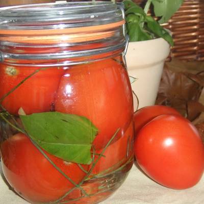Receta de Tomates al natural en conserva