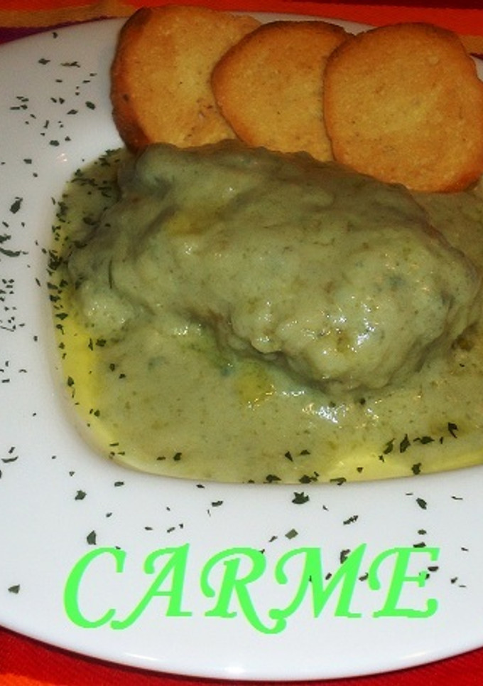 Una foto de Rape en salsa de queso azul