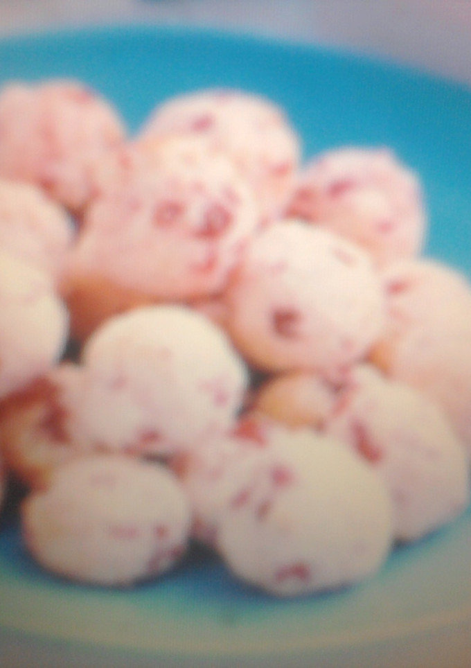 Una foto de Bolitas de coco para Navidad