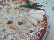 Una foto de tarta de cardamomo
