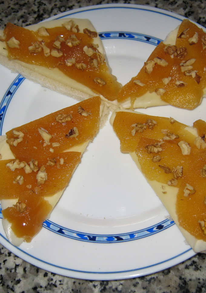 Una foto de Canapés de nueces