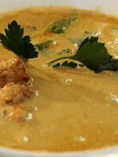 Una foto de Sopa locro de Camarón