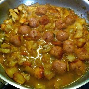 Albóndigas guisadas con patatas