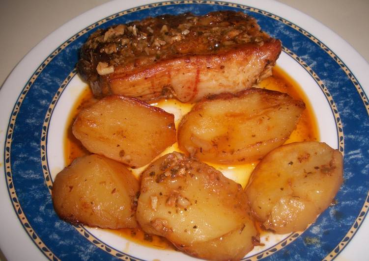 Costillas de cerdo adobadas y asadas a la murciana