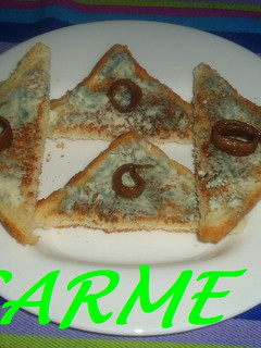 Foto principal de Canapés de queso azul y anchoas