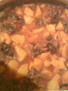 Una foto de Guiso de papas con cola de toro