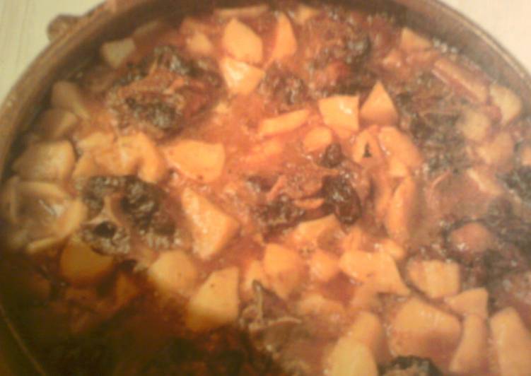 Guiso de papas con cola de toro