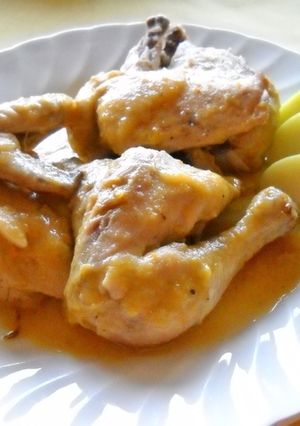 Una foto de Picantones con salsa de sidra y manzana