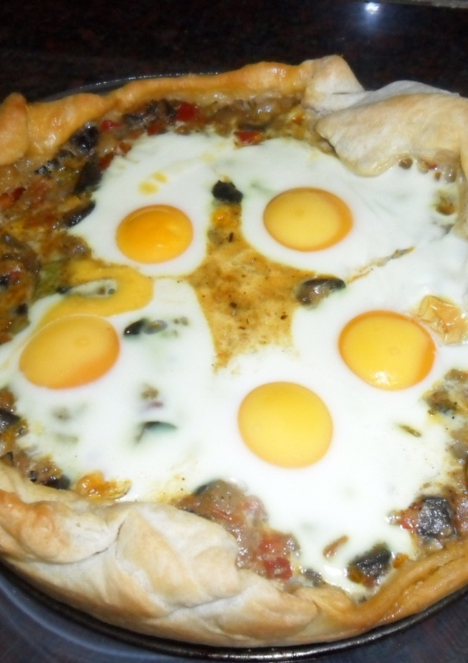 Una foto de Tarta con verduras y huevos