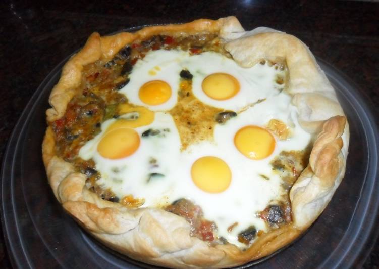 Tarta con verduras y huevos