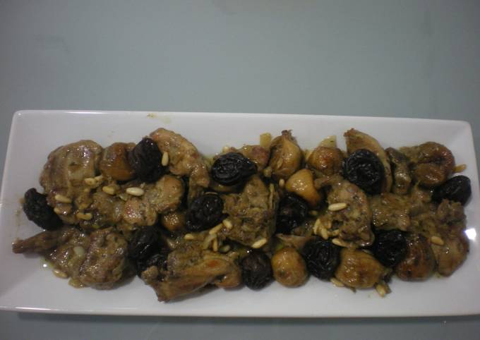 Conejo en adobo con frutas secas Receta de mis-recetas- Cookpad