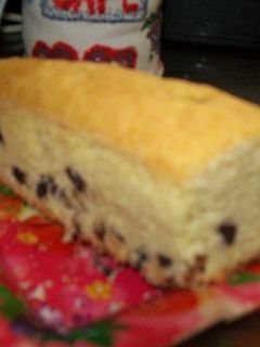 Una foto de Budín de frutas confitadas y vainilla