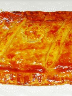 Una foto de Empanada de bacalao a la miel