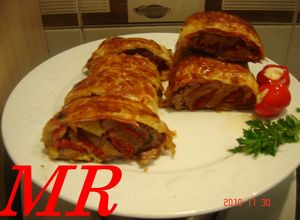 Una foto de Solomillo ibérico con pimiento del piquillo en hojaldre