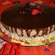 Tarta de mascarpone y chocolate al Baileys con frutos rojos