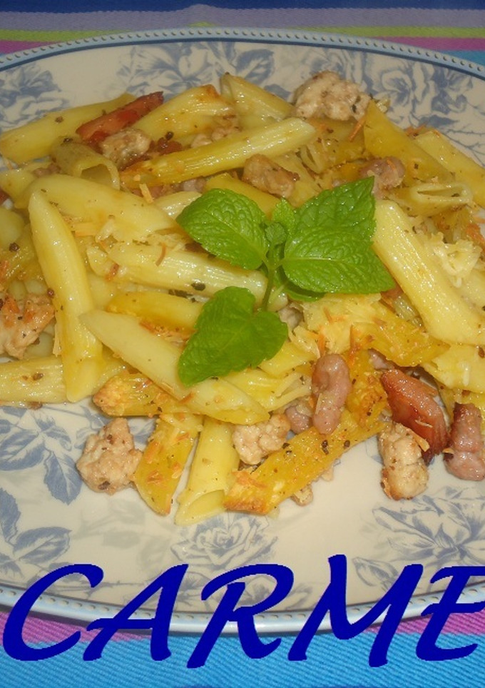 Una foto de Macarrones al huevo, con cerdo, jamón y lomo seco