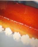 Puding de turrón de jijona con salsa de caramelo