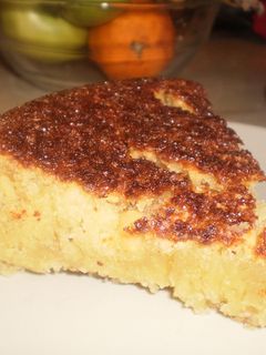 Una foto de Bizcocho mimoso con avellanas