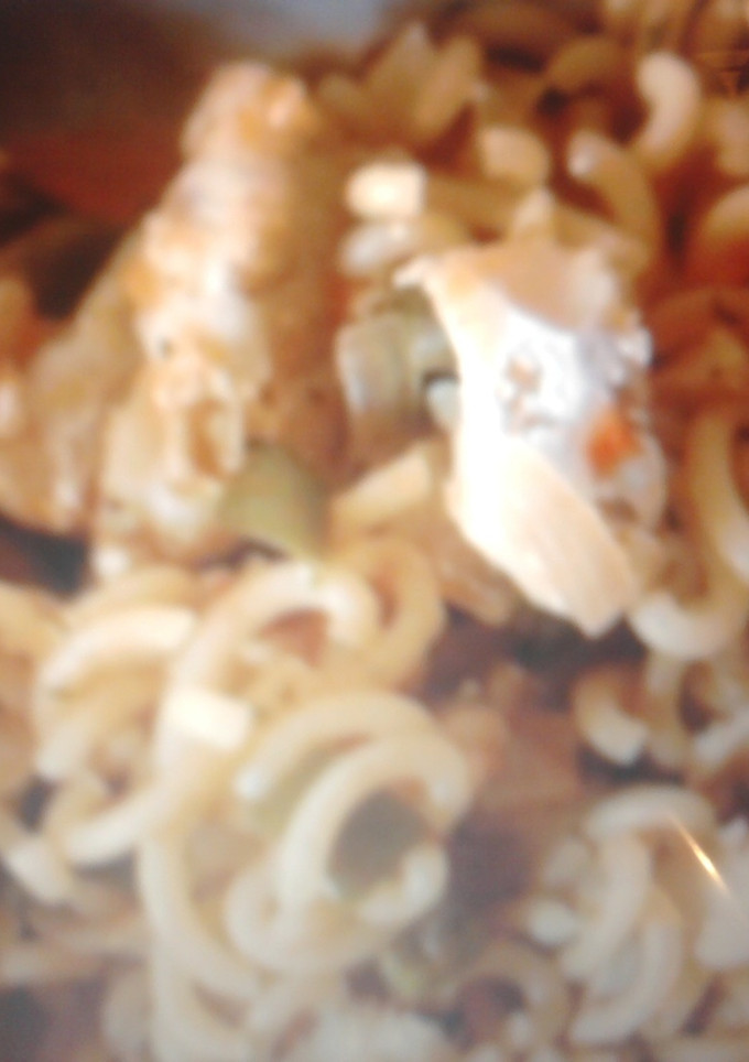 Una foto de Fideos a la cazuela con bacalao y salsa alioli