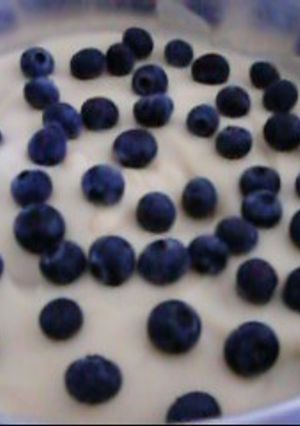 Una foto de Tarta helada de arándanos