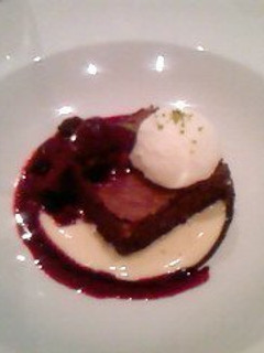 Una foto de Brownies con frambuesas