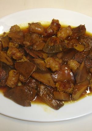 Una foto de Esclatasangs con longaniza blanca
