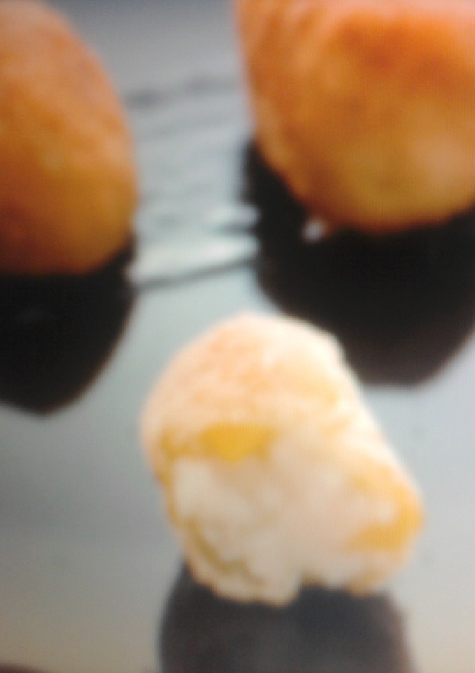 Una foto de Croquetas de horchata y mango