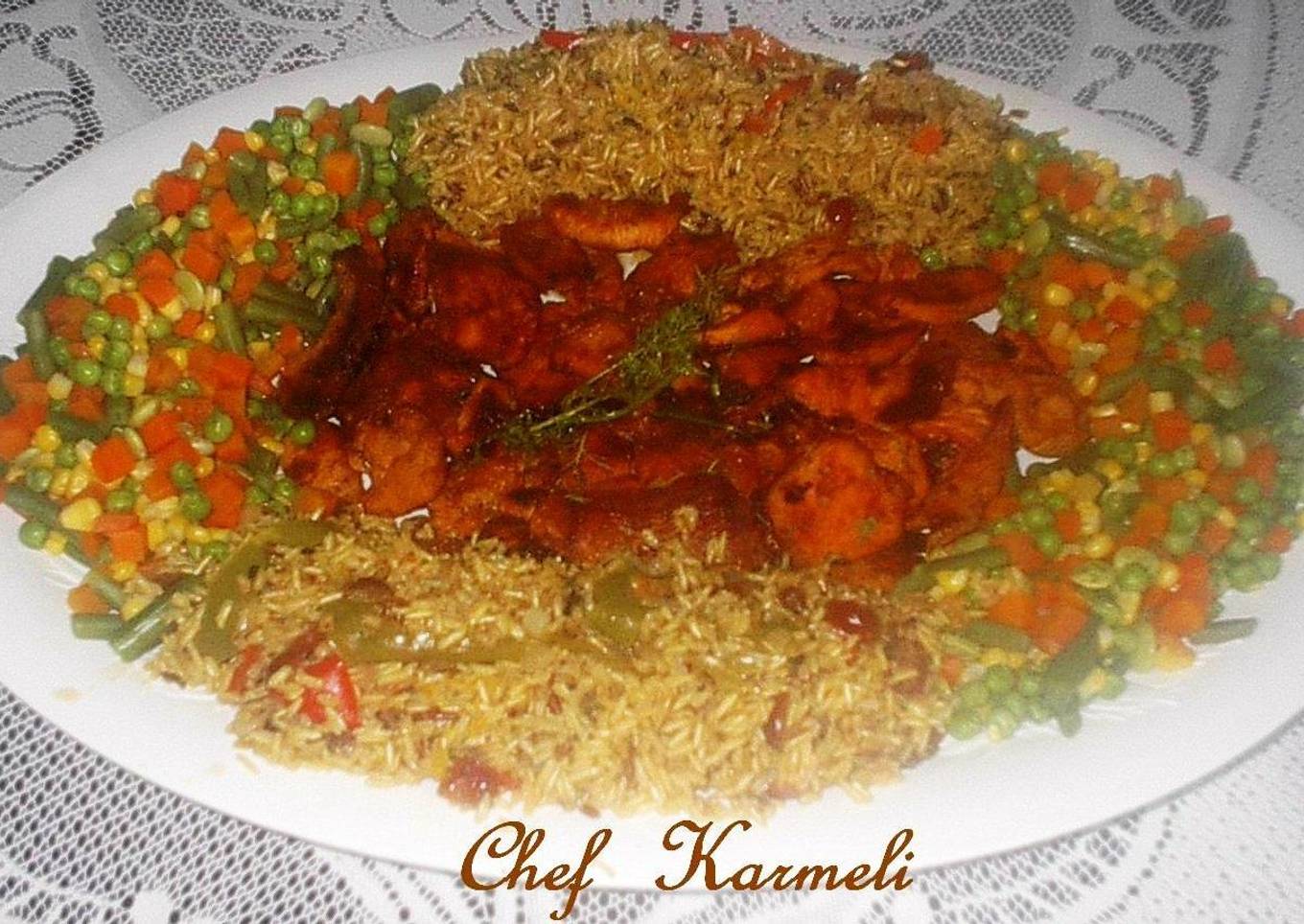 Pechugas de pollo orgánico al curry con arroz integral <br />