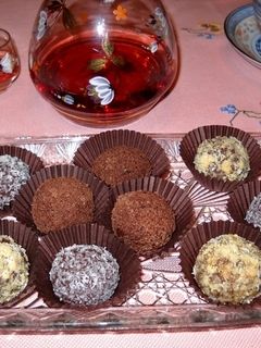 Una foto de Trufas de chocolate variadas