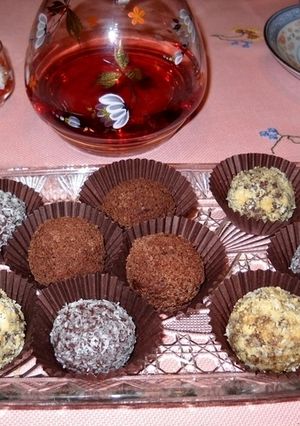 Una foto de Trufas de chocolate variadas