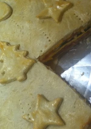 Una foto de Tarta de jamón, queso y chiles en escabeches