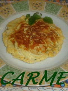 Una foto de Tortilla de gambas y anguriñas