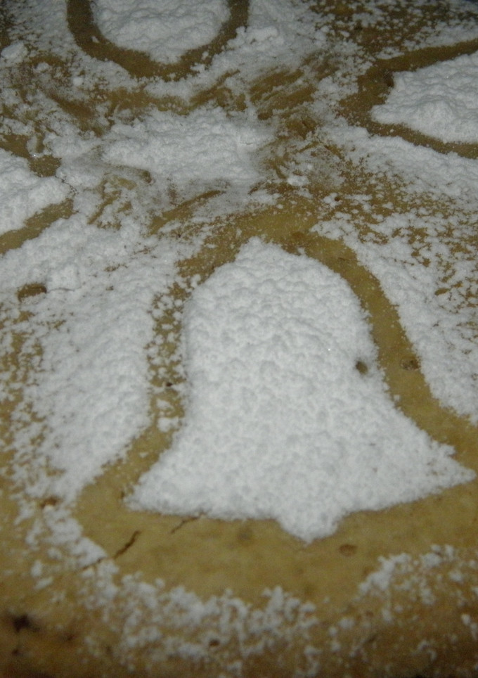 Una foto de Torta de avellanas navideña