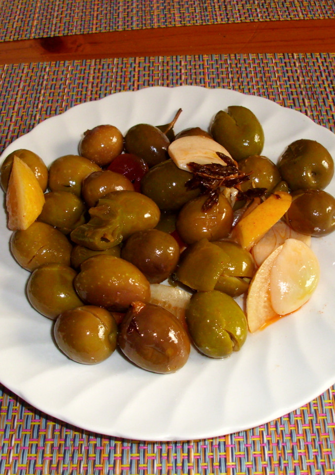 Una foto de Aceitunas aliñadas