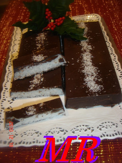Una foto de Turrón de coco con chocolate